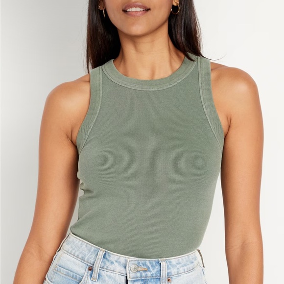 NWT Old Navy Green Snug Crop Tank Top - Picture 1 of 7